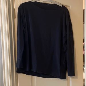 Lululemon Back is action black, size 8,long sleeve